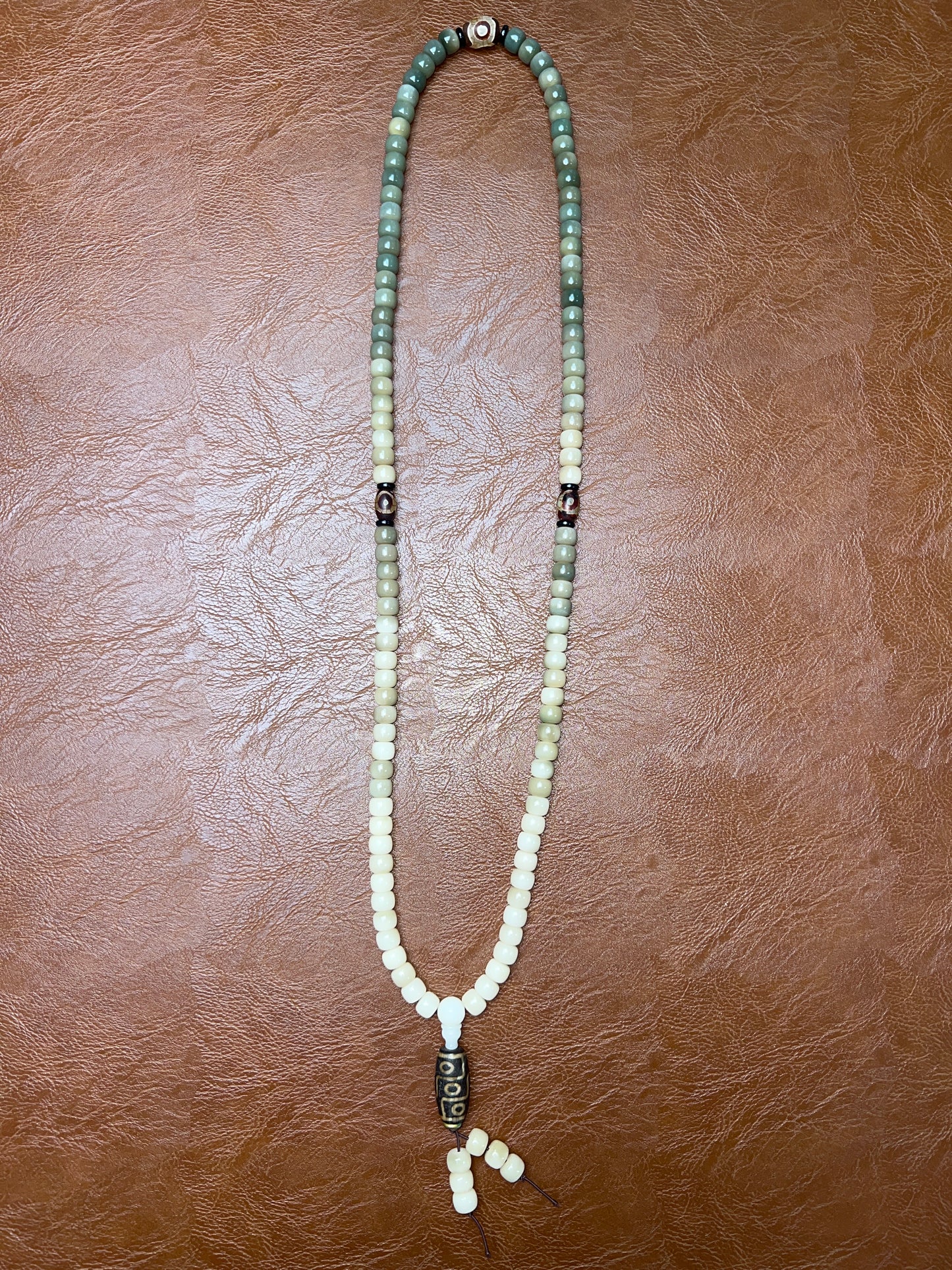 Bracelet    2025.6.23