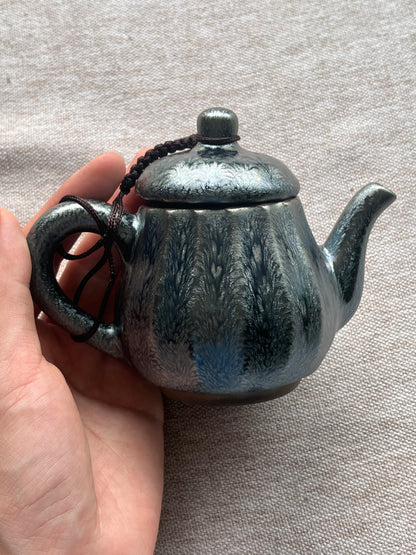 Lou's recommends Tea Pot  7.17